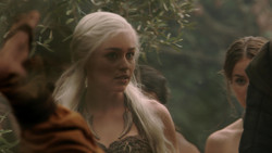 extant_GameOfThrones_1x07-YouWinOrYouDie_2893