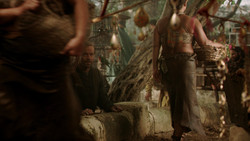 extant_GameOfThrones_1x07-YouWinOrYouDie_3095
