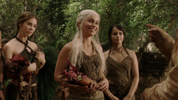 extant_GameOfThrones_1x07-YouWinOrYouDie_3155