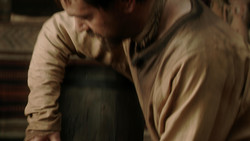 extant_GameOfThrones_1x07-YouWinOrYouDie_3256