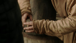 extant_GameOfThrones_1x07-YouWinOrYouDie_3268