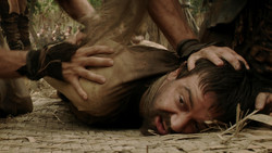 extant_GameOfThrones_1x07-YouWinOrYouDie_3380