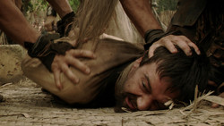 extant_GameOfThrones_1x07-YouWinOrYouDie_3382