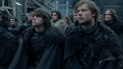 extant_GameOfThrones_1x07-YouWinOrYouDie_3438