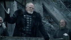 extant_GameOfThrones_1x07-YouWinOrYouDie_3474