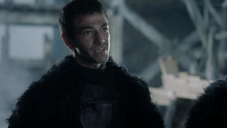 extant_GameOfThrones_1x07-YouWinOrYouDie_4042