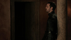extant_GameOfThrones_1x07-YouWinOrYouDie_4204