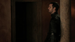 extant_GameOfThrones_1x07-YouWinOrYouDie_4205