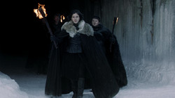 extant_GameOfThrones_1x07-YouWinOrYouDie_4858