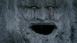 extant_GameOfThrones_1x07-YouWinOrYouDie_4929