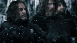 extant_GameOfThrones_1x07-YouWinOrYouDie_4938