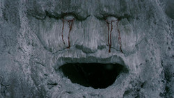 extant_GameOfThrones_1x07-YouWinOrYouDie_4965