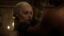 extant_GameOfThrones_1x07-YouWinOrYouDie_5227