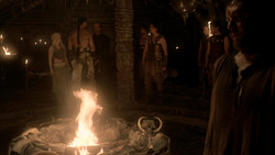 extant_GameOfThrones_1x07-YouWinOrYouDie_5259