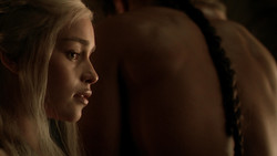 extant_GameOfThrones_1x07-YouWinOrYouDie_5275