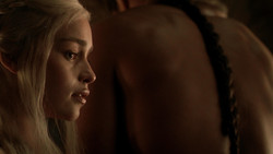 extant_GameOfThrones_1x07-YouWinOrYouDie_5276