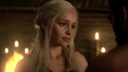 extant_GameOfThrones_1x07-YouWinOrYouDie_5287