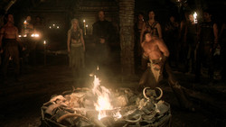 extant_GameOfThrones_1x07-YouWinOrYouDie_5420
