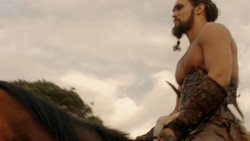 extant_GameOfThrones_1x07-YouWinOrYouDie_5455
