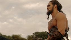 extant_GameOfThrones_1x07-YouWinOrYouDie_5456