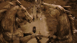 extant_GameOfThrones_1x07-YouWinOrYouDie_5461