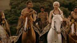 extant_GameOfThrones_1x07-YouWinOrYouDie_5471