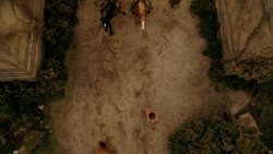 extant_GameOfThrones_1x07-YouWinOrYouDie_5490
