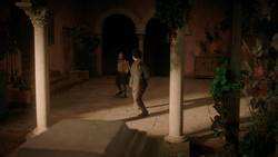 extant_GameOfThrones_1x08-ThePointyEnd_0008