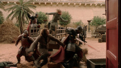 extant_GameOfThrones_1x08-ThePointyEnd_0065