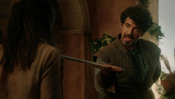 extant_GameOfThrones_1x08-ThePointyEnd_0175