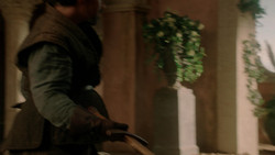 extant_GameOfThrones_1x08-ThePointyEnd_0359