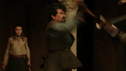 extant_GameOfThrones_1x08-ThePointyEnd_0387