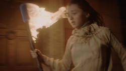 extant_GameOfThrones_1x08-ThePointyEnd_0467