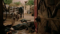 extant_GameOfThrones_1x08-ThePointyEnd_0512