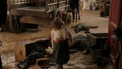extant_GameOfThrones_1x08-ThePointyEnd_0525
