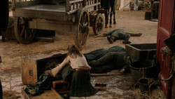 extant_GameOfThrones_1x08-ThePointyEnd_0527
