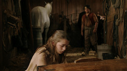 extant_GameOfThrones_1x08-ThePointyEnd_0533