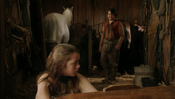 extant_GameOfThrones_1x08-ThePointyEnd_0535