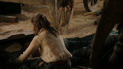 extant_GameOfThrones_1x08-ThePointyEnd_0550