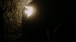 extant_GameOfThrones_1x08-ThePointyEnd_0877