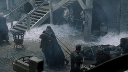 extant_GameOfThrones_1x08-ThePointyEnd_0893