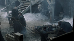 extant_GameOfThrones_1x08-ThePointyEnd_0895
