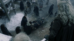 extant_GameOfThrones_1x08-ThePointyEnd_0900