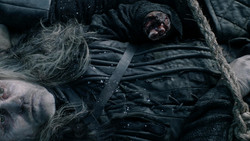 extant_GameOfThrones_1x08-ThePointyEnd_0922