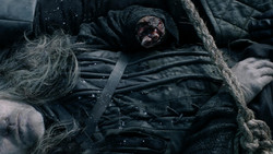extant_GameOfThrones_1x08-ThePointyEnd_0923