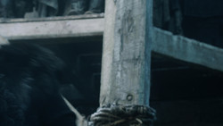 extant_GameOfThrones_1x08-ThePointyEnd_1021