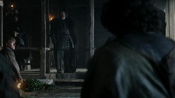 extant_GameOfThrones_1x08-ThePointyEnd_2336