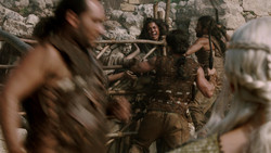 extant_GameOfThrones_1x08-ThePointyEnd_2750