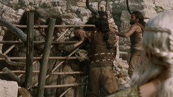 extant_GameOfThrones_1x08-ThePointyEnd_2751