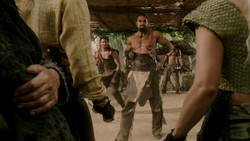 extant_GameOfThrones_1x08-ThePointyEnd_3123